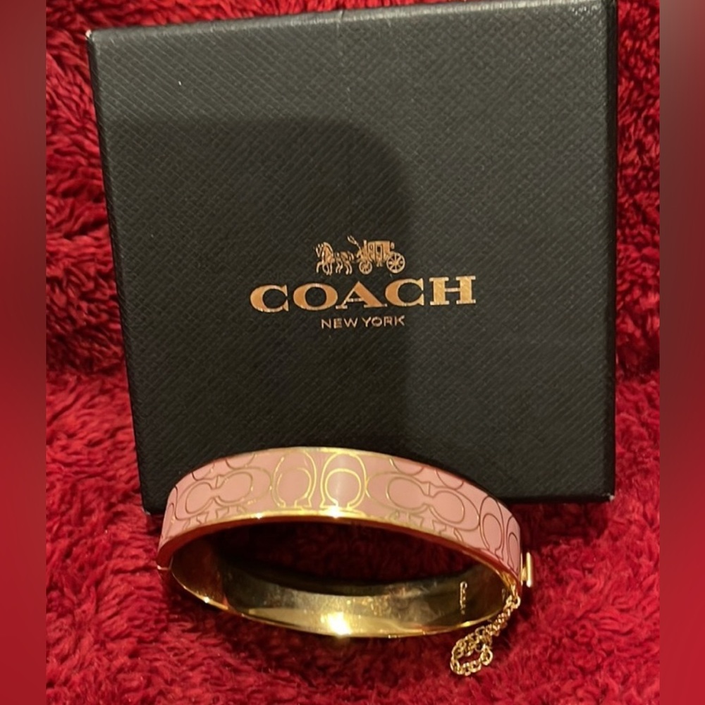 Coach Signature Pink Enamel Bracelet With Box - Picture 2 of 6
